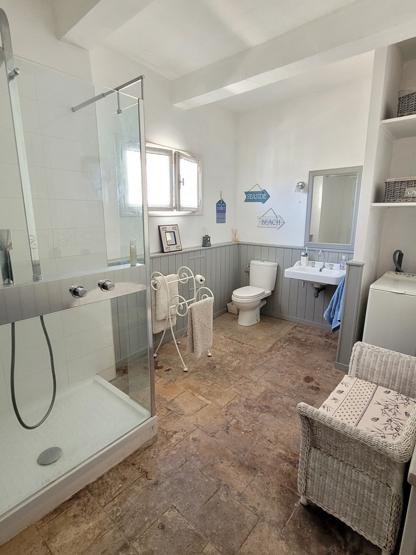 3 Bed, 1 Bath, HouseFor Sale, Laurens, Herault, Languedoc-Roussillon, 34480