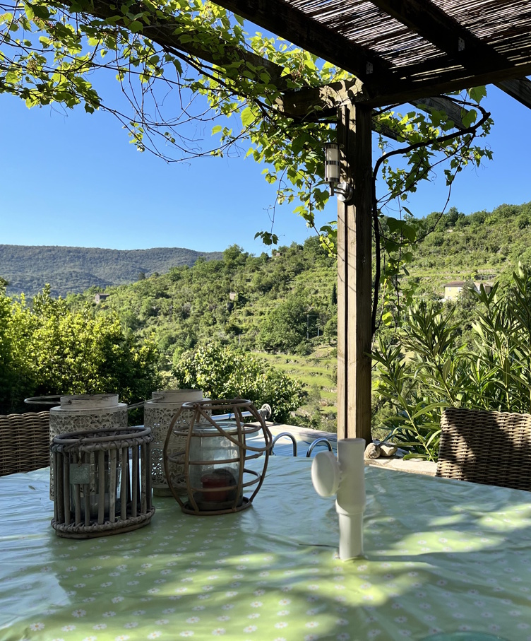 3 Bed, 1 Bath, HouseFor Sale, Bedarieux, Herault, Languedoc-Roussillon, 34600