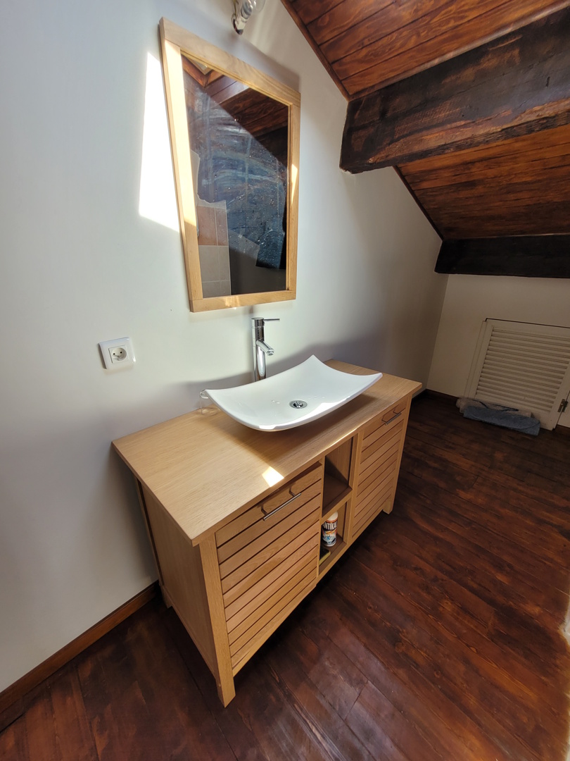 3 Bed, 2 Bath, HouseFor Sale, Capestang, Herault, Languedoc-Roussillon, 34310