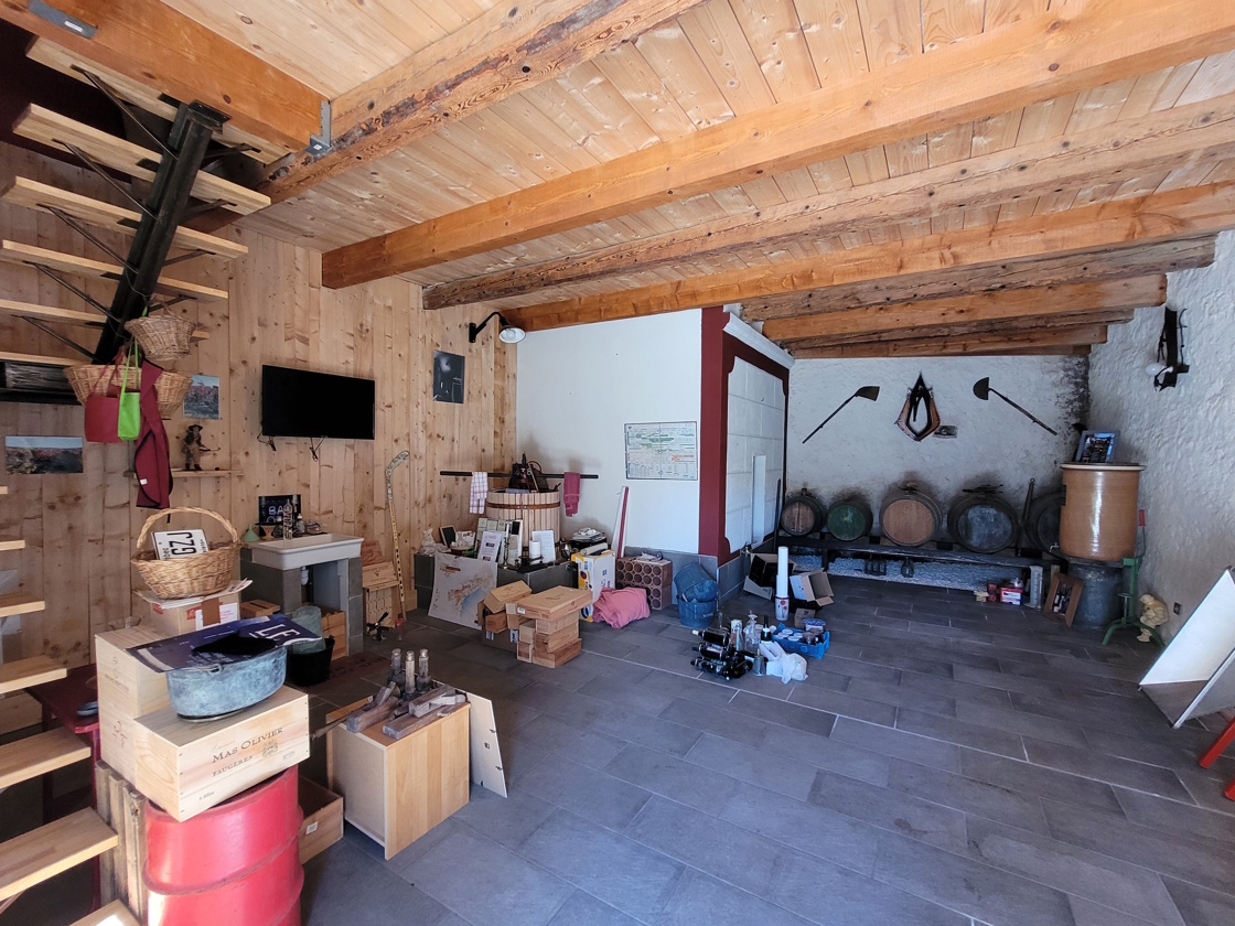 3 Bed, 2 Bath, HouseFor Sale, Capestang, Herault, Languedoc-Roussillon, 34310