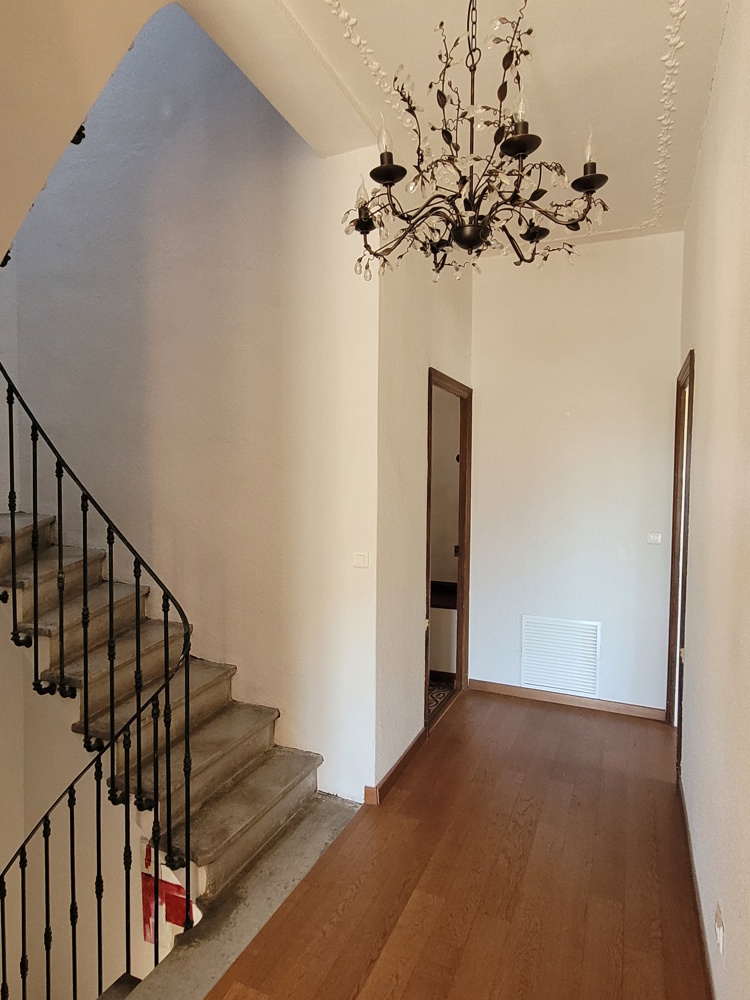 3 Bed, 2 Bath, HouseFor Sale, Capestang, Herault, Languedoc-Roussillon, 34310