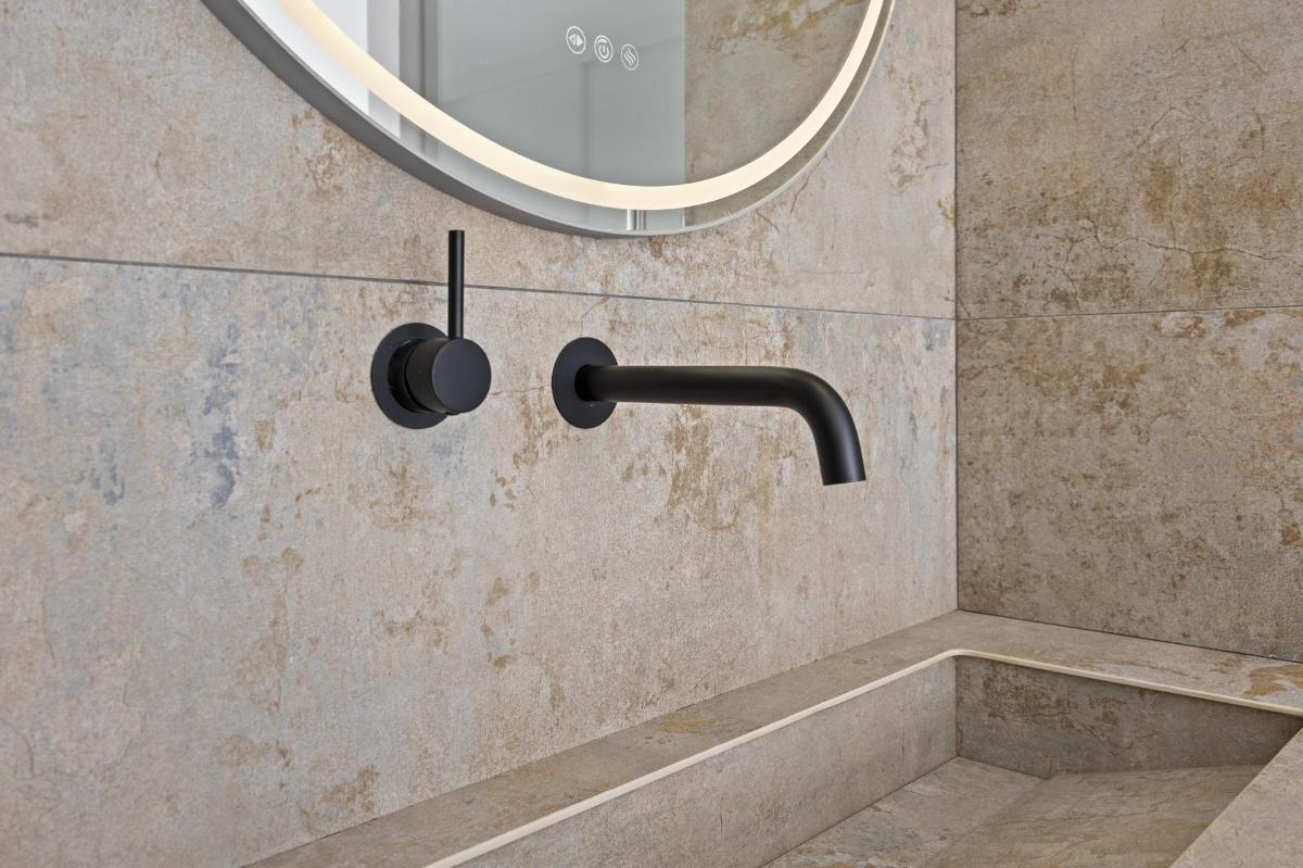 3 Bed, 2 Bath, ApartmentFor Sale, Estepona, Costa del Sol