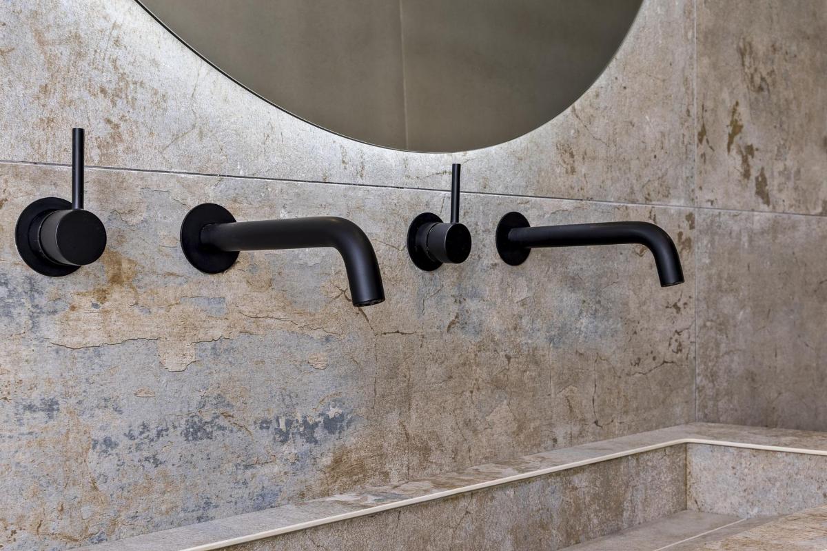 3 Bed, 2 Bath, ApartmentFor Sale, Estepona, Costa del Sol