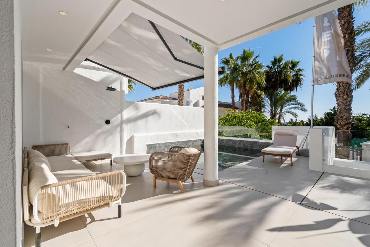 5 Bed, 4 Bath, ApartmentFor Sale, Estepona, Costa del Sol