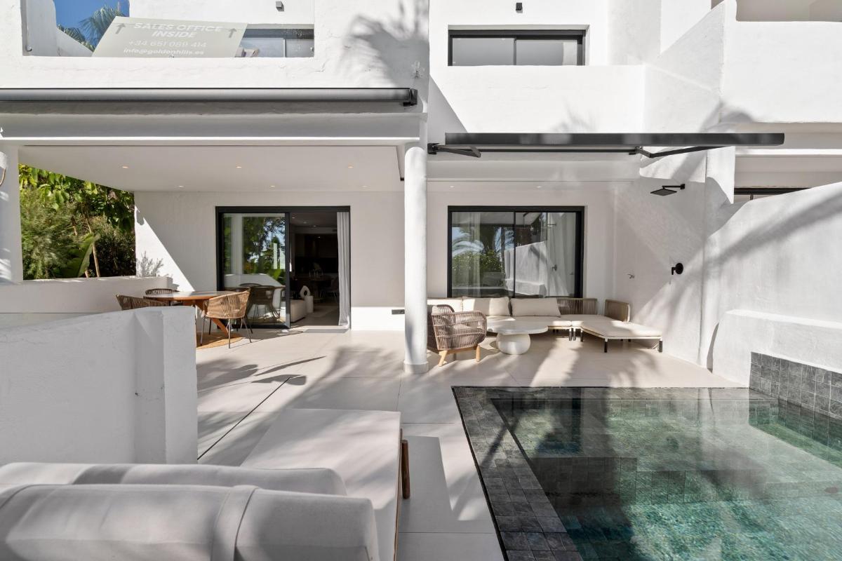 4 Bed, 4 Bath, ApartmentFor Sale, Estepona, Costa del Sol