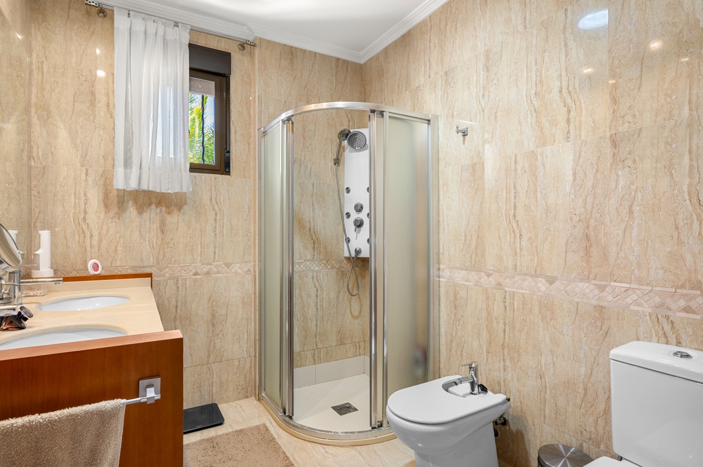 5 Bed, 2 Bath, HouseFor Sale, Crevillente, Alicante