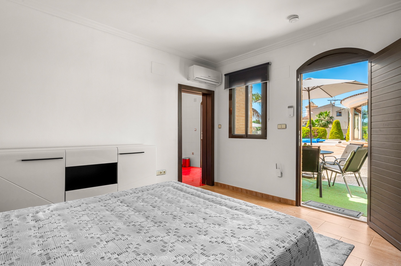 5 Bed, 2 Bath, HouseFor Sale, Crevillente, Alicante