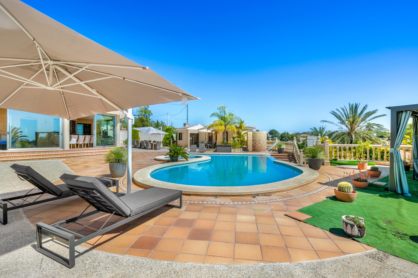 5 Bed, 2 Bath, HouseFor Sale, Crevillente, Alicante