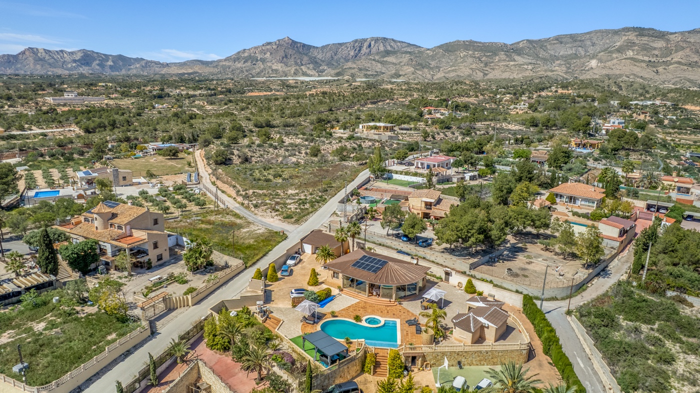 5 Bed, 2 Bath, HouseFor Sale, Crevillente, Alicante