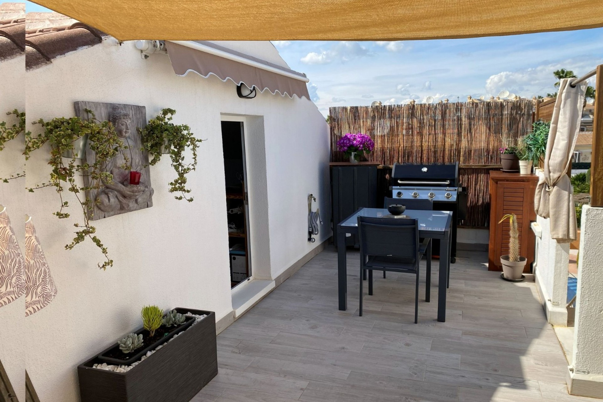 2 Bed, 2 Bath, ApartmentFor Sale, Doña Pepa, Alicante