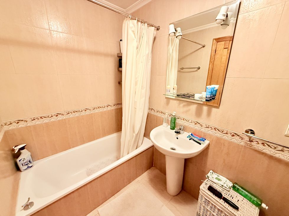 2 Bed, 1 Bath, ApartmentFor Sale, Los Montesinos, Alicante