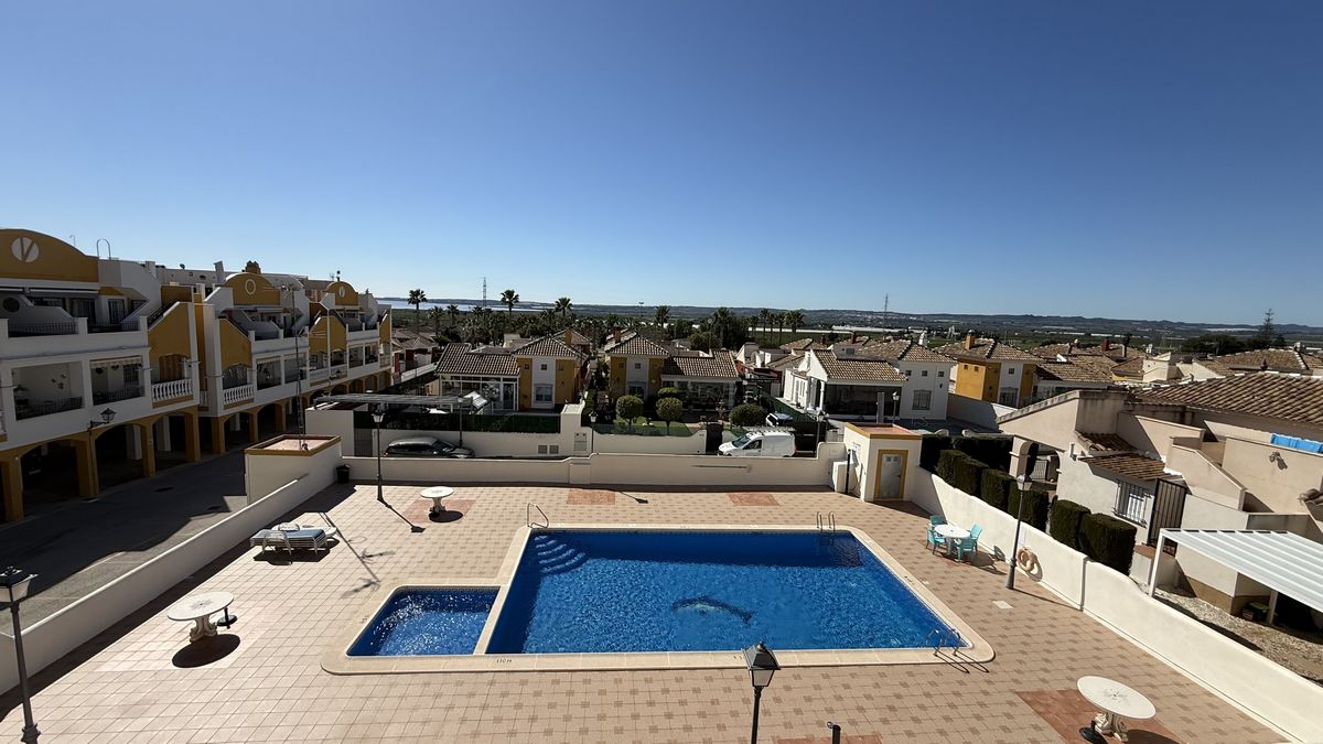 2 Bed, 1 Bath, ApartmentFor Sale, Los Montesinos, Alicante