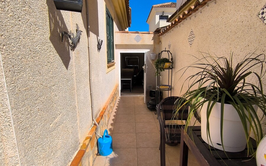 3 Bed, 2 Bath, HouseFor Sale, Algorfa, Alicante