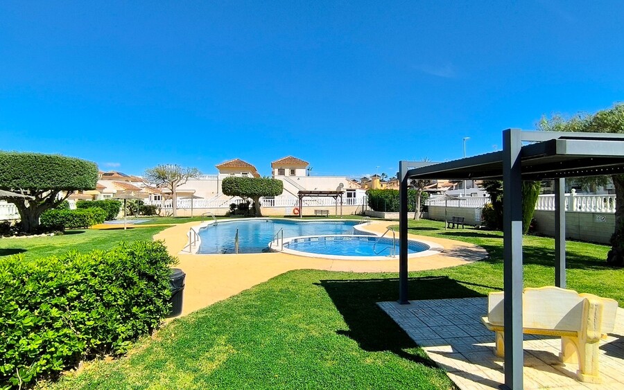 3 Bed, 2 Bath, HouseFor Sale, Algorfa, Alicante