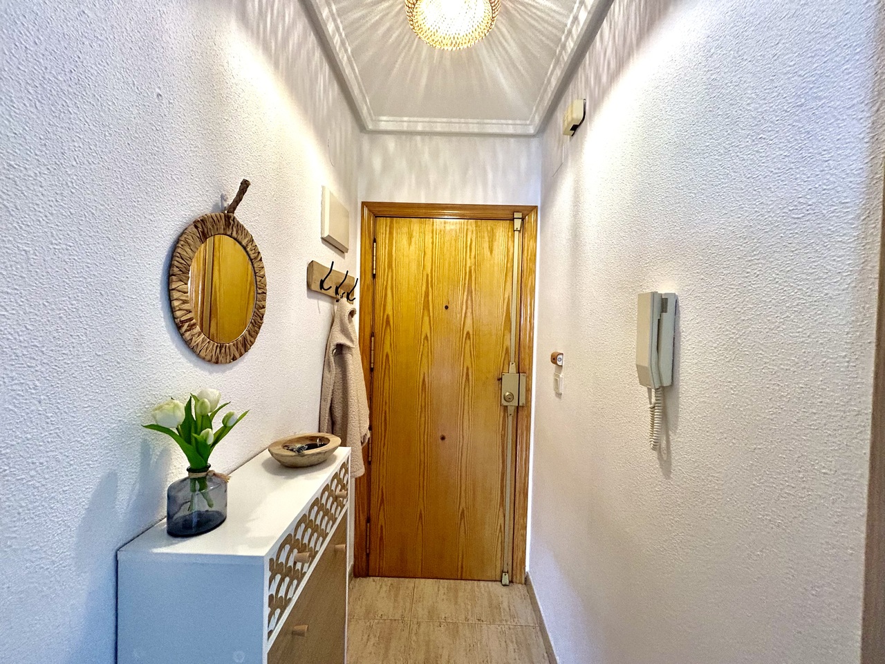 2 Bed, 1 Bath, ApartmentFor Sale, Torrevieja, Alicante