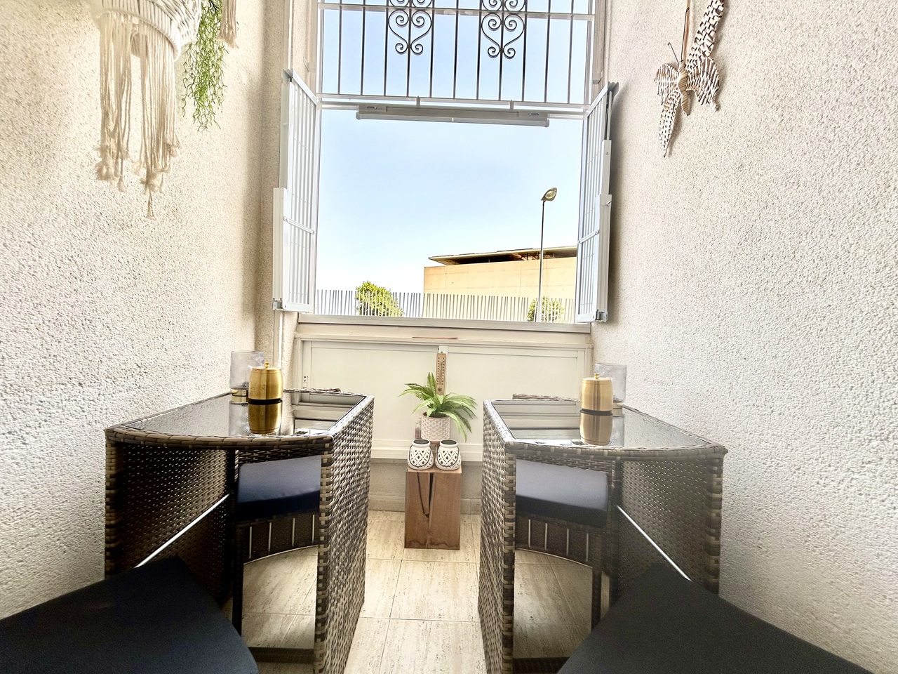 2 Bed, 1 Bath, ApartmentFor Sale, Torrevieja, Alicante