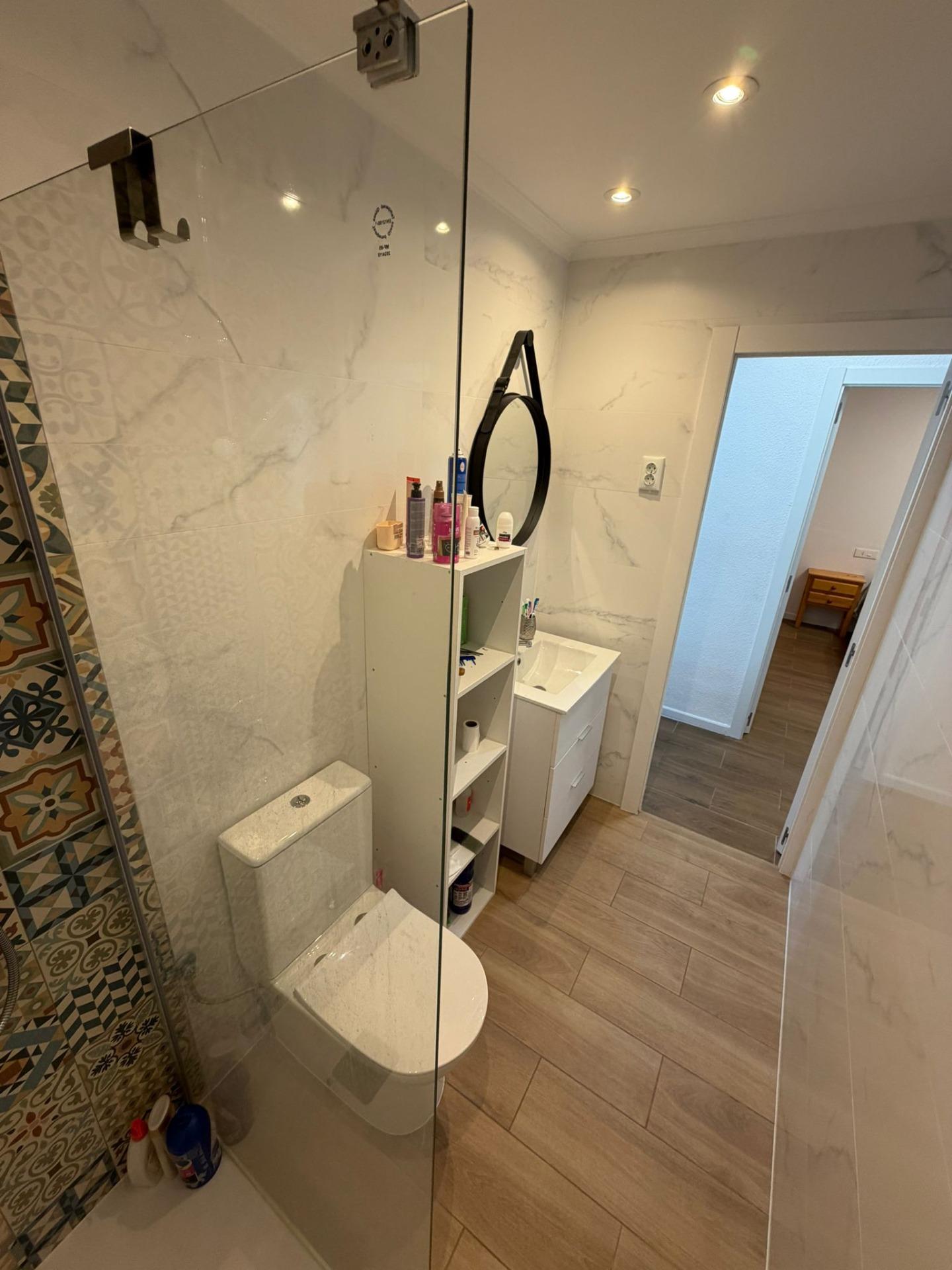 2 Bed, 1 Bath, ApartmentFor Sale, Torrevieja, Alicante