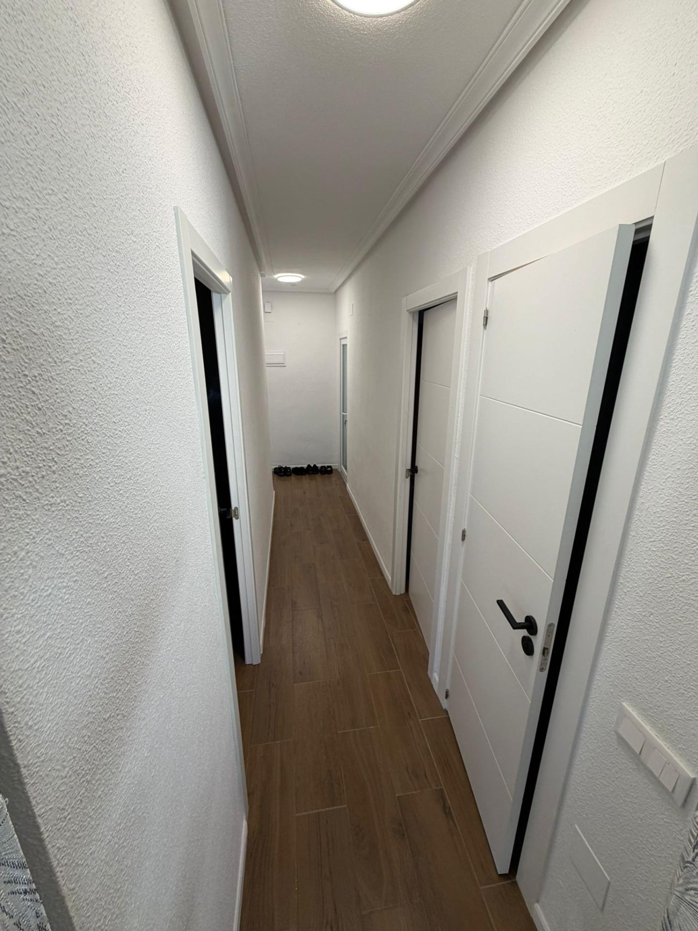 2 Bed, 1 Bath, ApartmentFor Sale, Torrevieja, Alicante