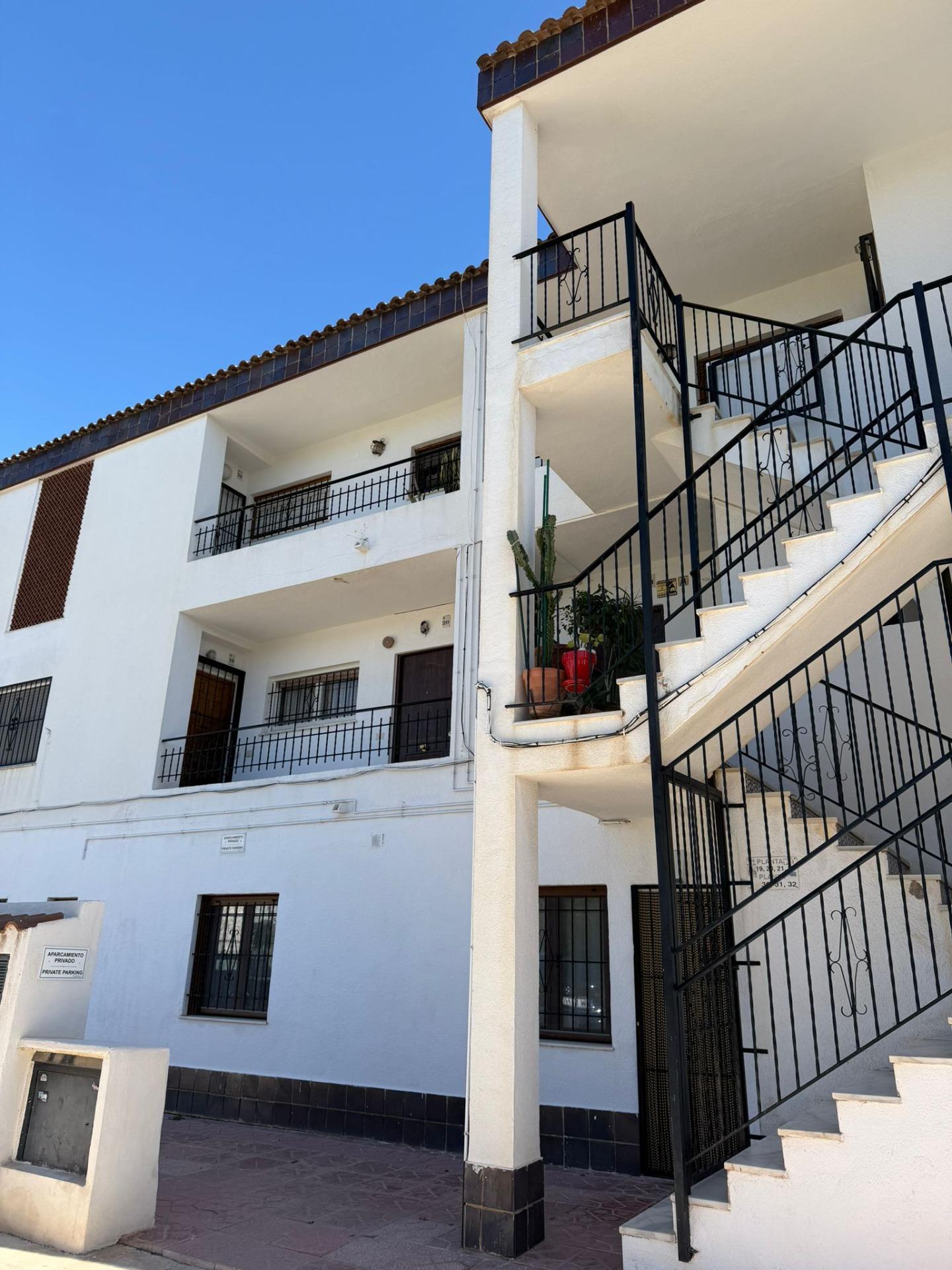 2 Bed, 1 Bath, ApartmentFor Sale, Torrevieja, Alicante