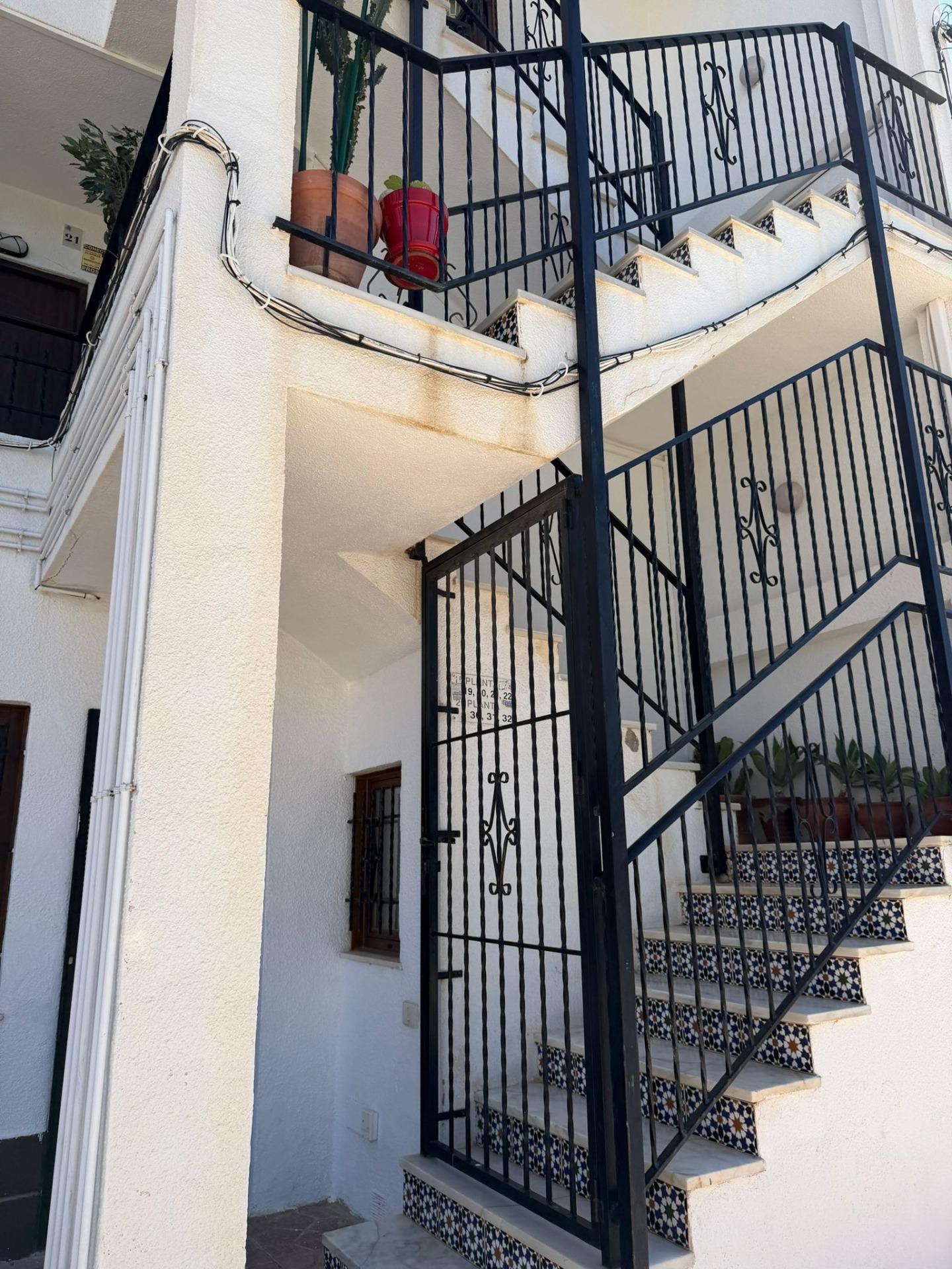 2 Bed, 1 Bath, ApartmentFor Sale, Torrevieja, Alicante