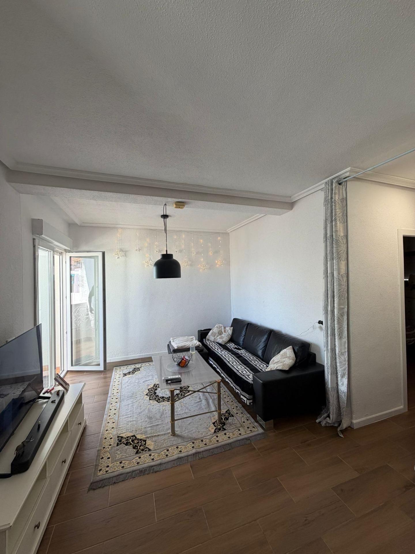 2 Bed, 1 Bath, ApartmentFor Sale, Torrevieja, Alicante