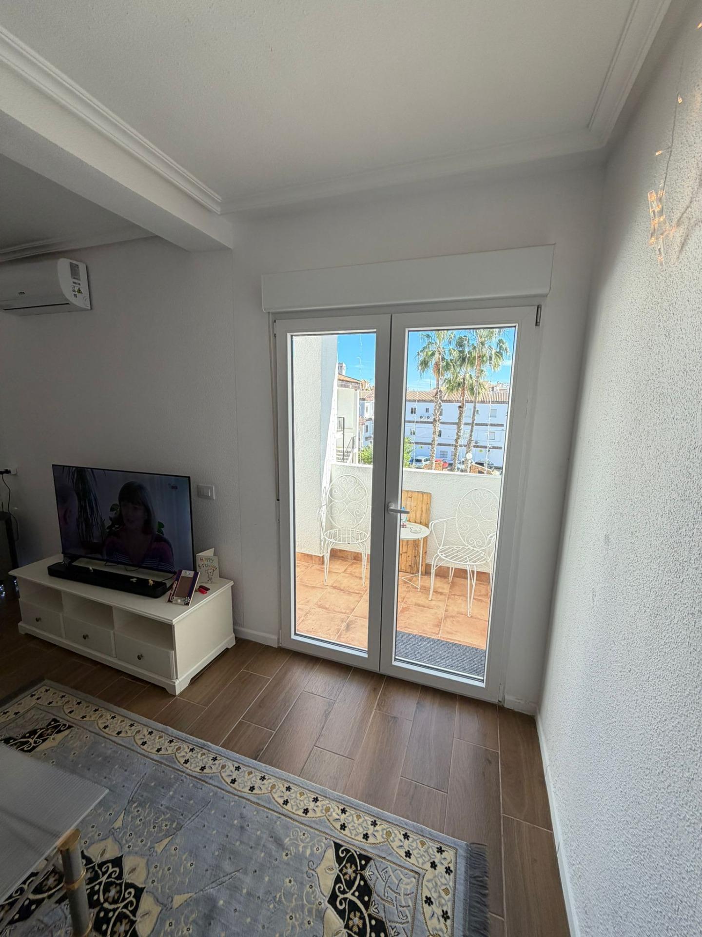 2 Bed, 1 Bath, ApartmentFor Sale, Torrevieja, Alicante