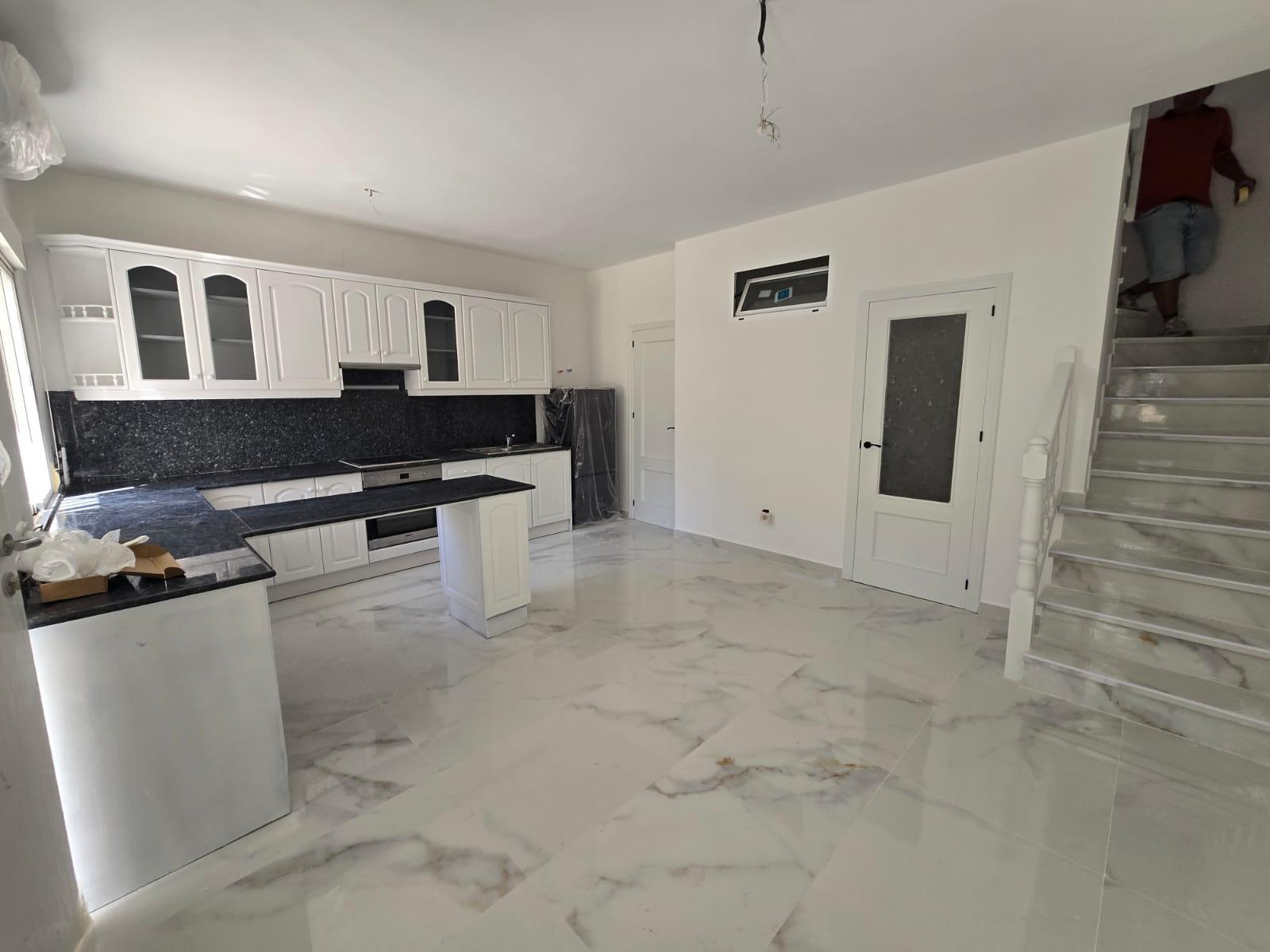 3 Bed, 2 Bath, ApartmentFor Sale, Torrevieja, Alicante