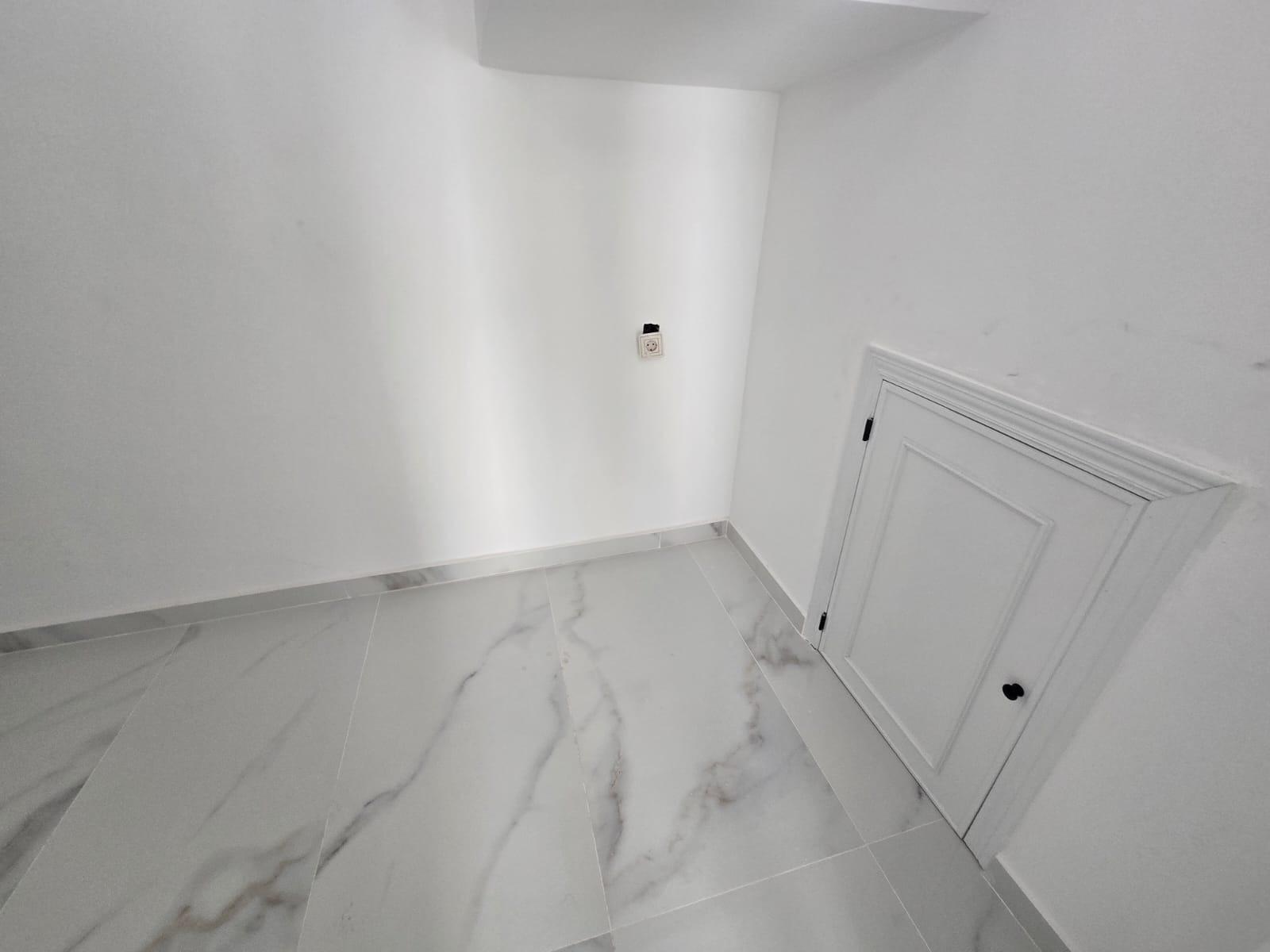 3 Bed, 2 Bath, ApartmentFor Sale, Torrevieja, Alicante