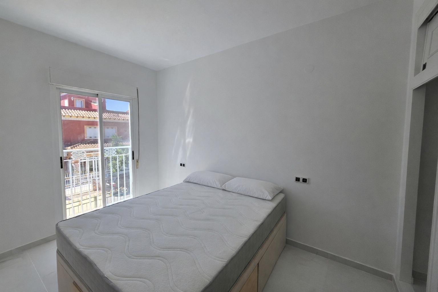 3 Bed, 2 Bath, ApartmentFor Sale, Torrevieja, Alicante