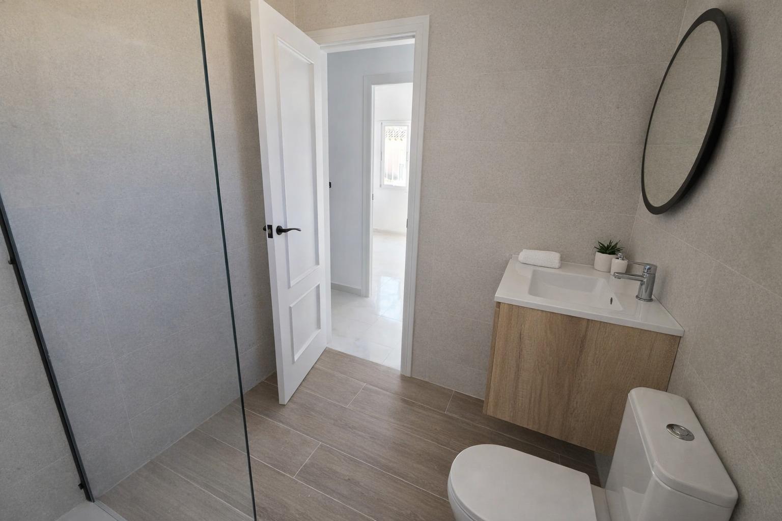 3 Bed, 2 Bath, ApartmentFor Sale, Torrevieja, Alicante