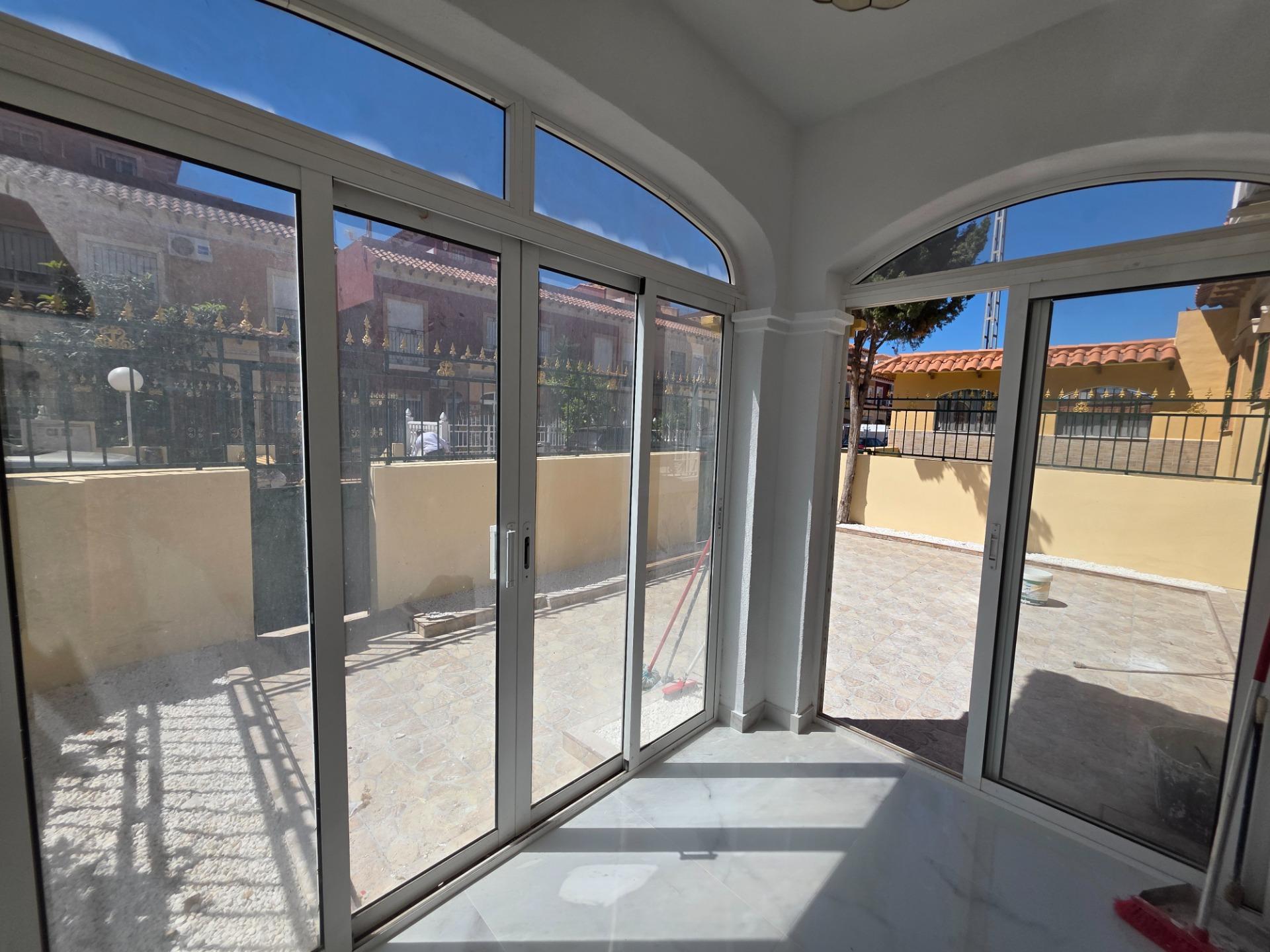 3 Bed, 2 Bath, ApartmentFor Sale, Torrevieja, Alicante