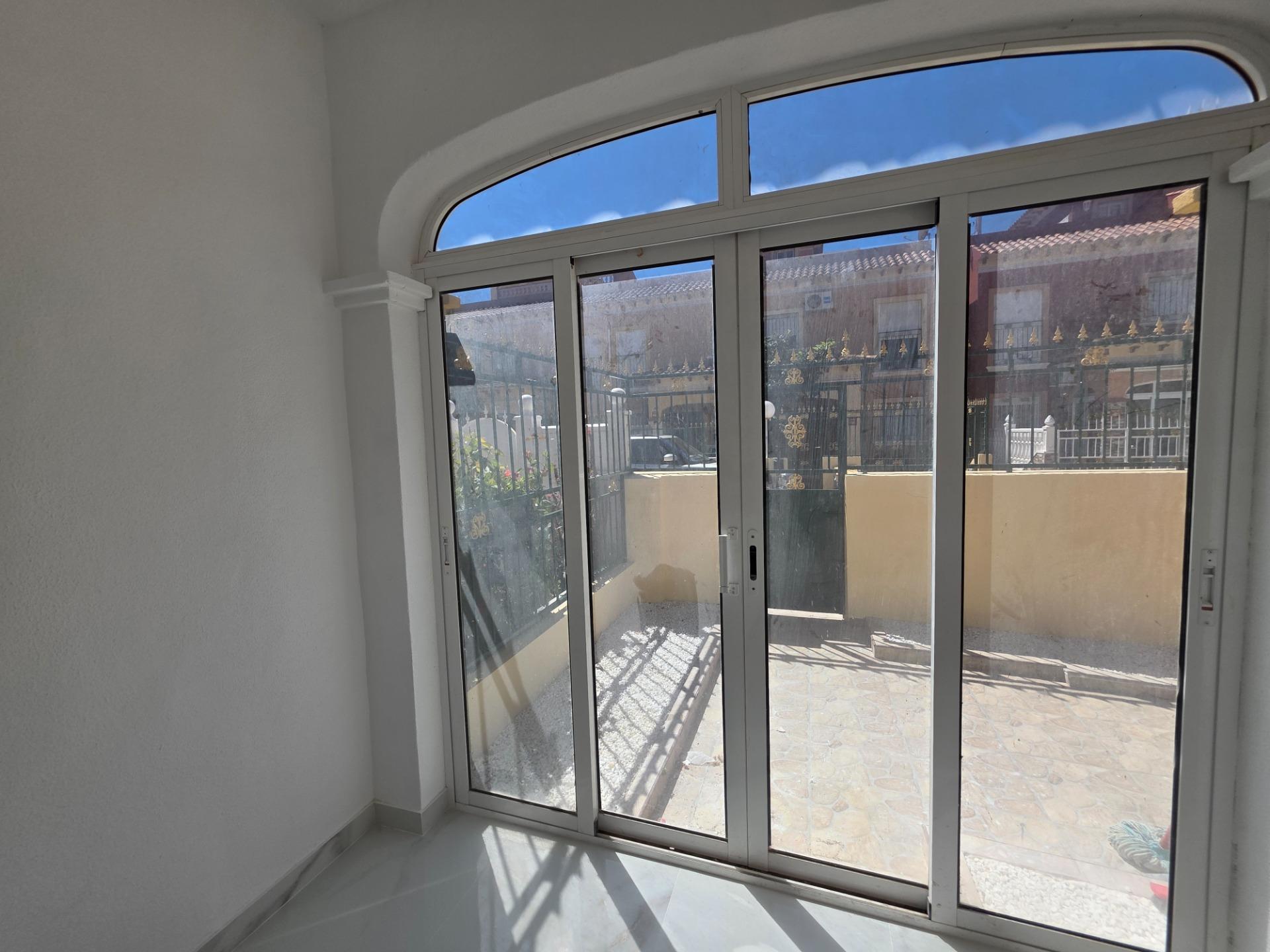 3 Bed, 2 Bath, ApartmentFor Sale, Torrevieja, Alicante