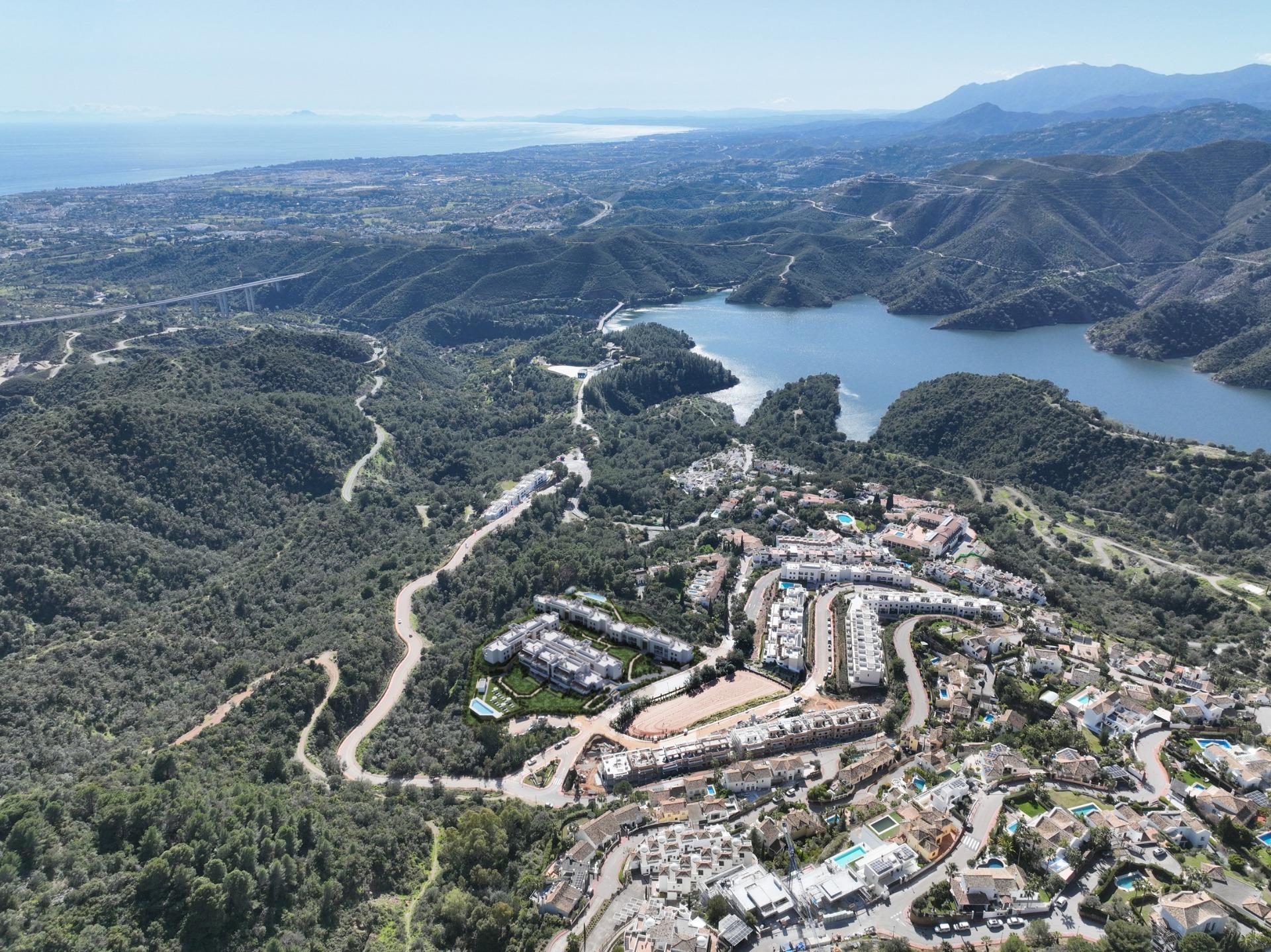 2 Bed, 2 Bath, ApartmentFor Sale, Istán, Malaga