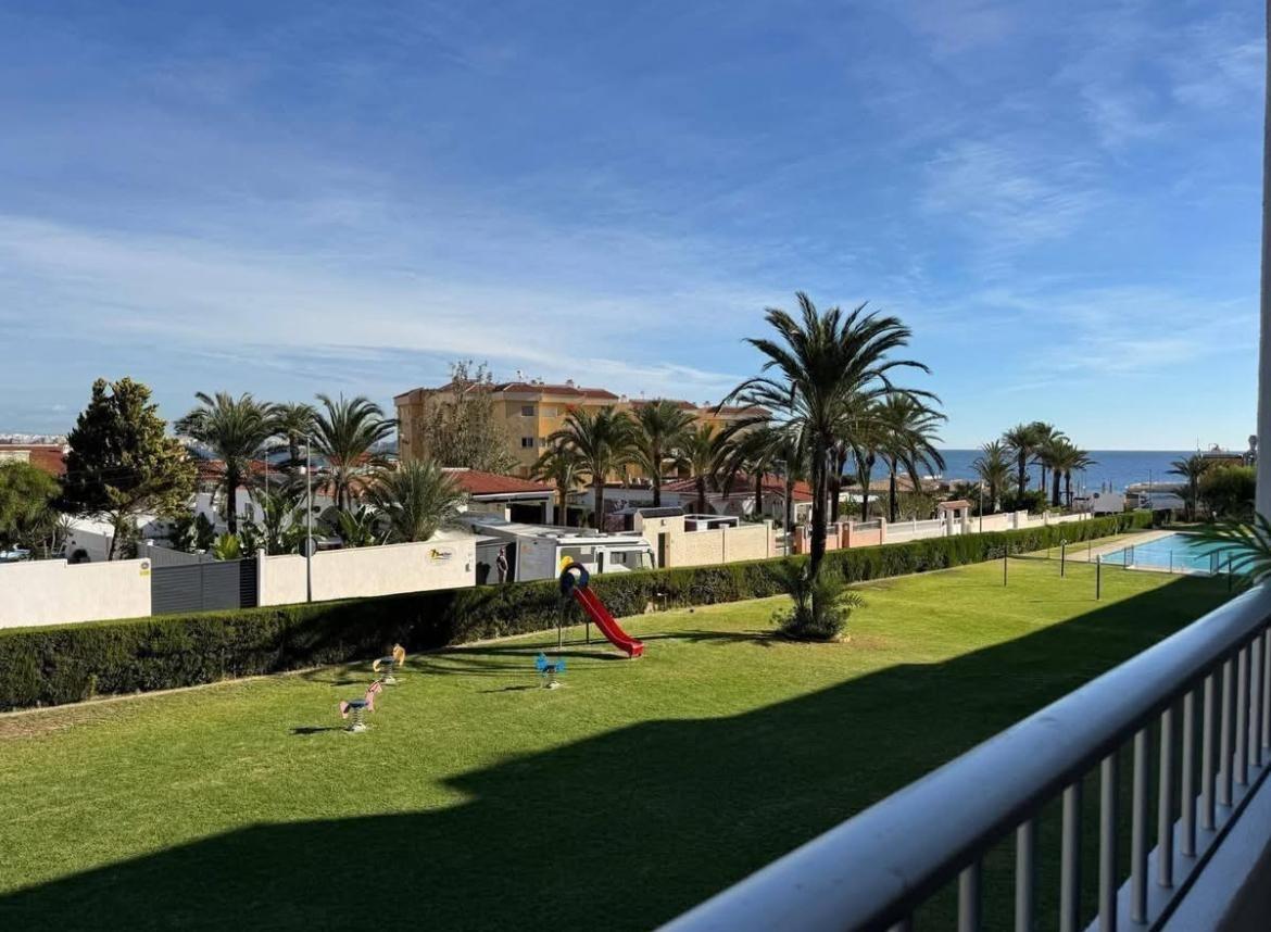 3 Bed, 2 Bath, ApartmentFor Sale, Torrevieja, Alicante