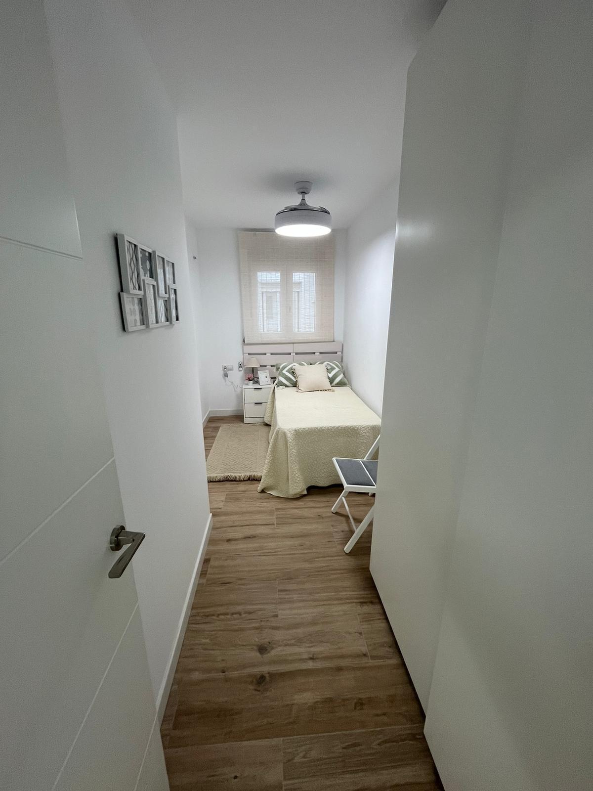 3 Bed, 2 Bath, ApartmentFor Sale, Torrevieja, Alicante