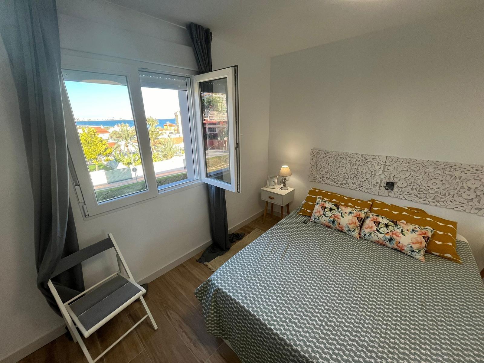 3 Bed, 2 Bath, ApartmentFor Sale, Torrevieja, Alicante