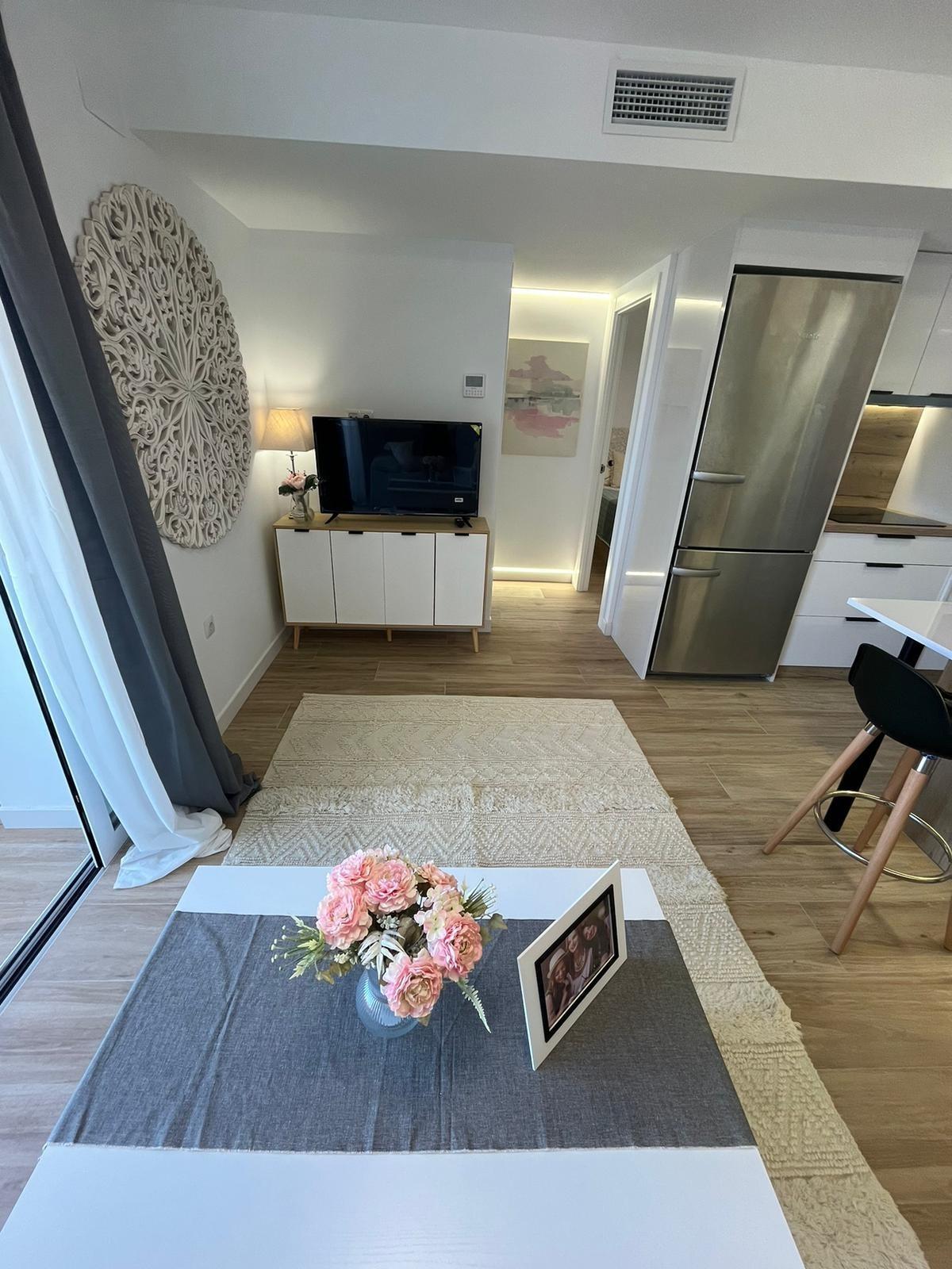 3 Bed, 2 Bath, ApartmentFor Sale, Torrevieja, Alicante