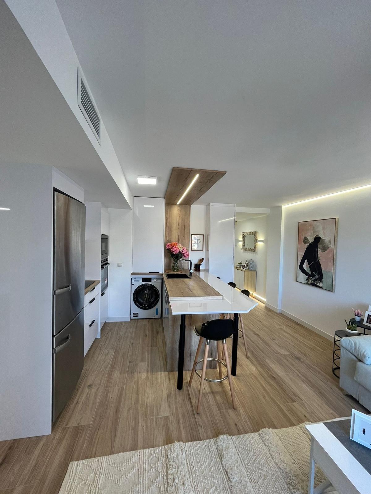 3 Bed, 2 Bath, ApartmentFor Sale, Torrevieja, Alicante