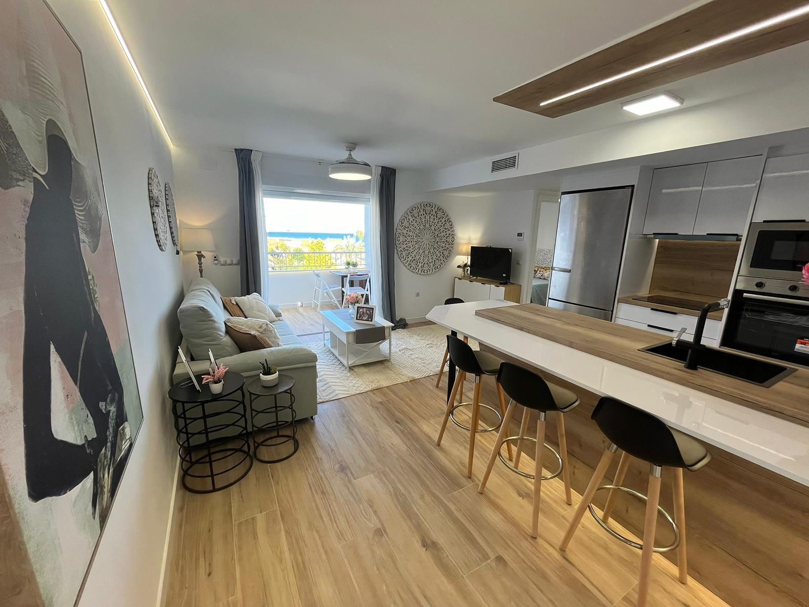 3 Bed, 2 Bath, ApartmentFor Sale, Torrevieja, Alicante