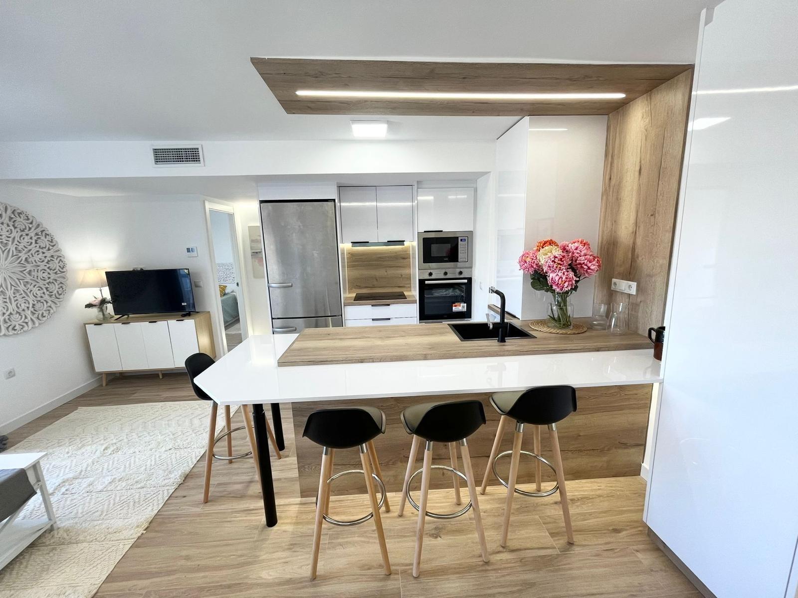 3 Bed, 2 Bath, ApartmentFor Sale, Torrevieja, Alicante