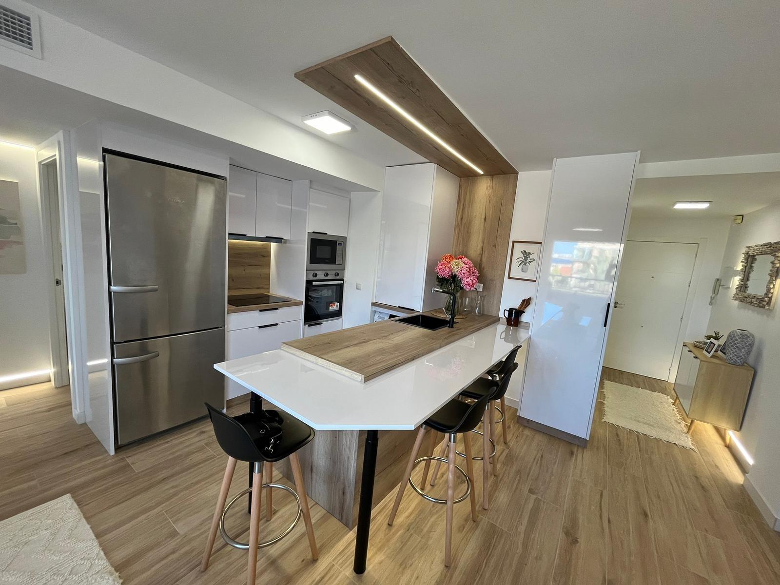 3 Bed, 2 Bath, ApartmentFor Sale, Torrevieja, Alicante