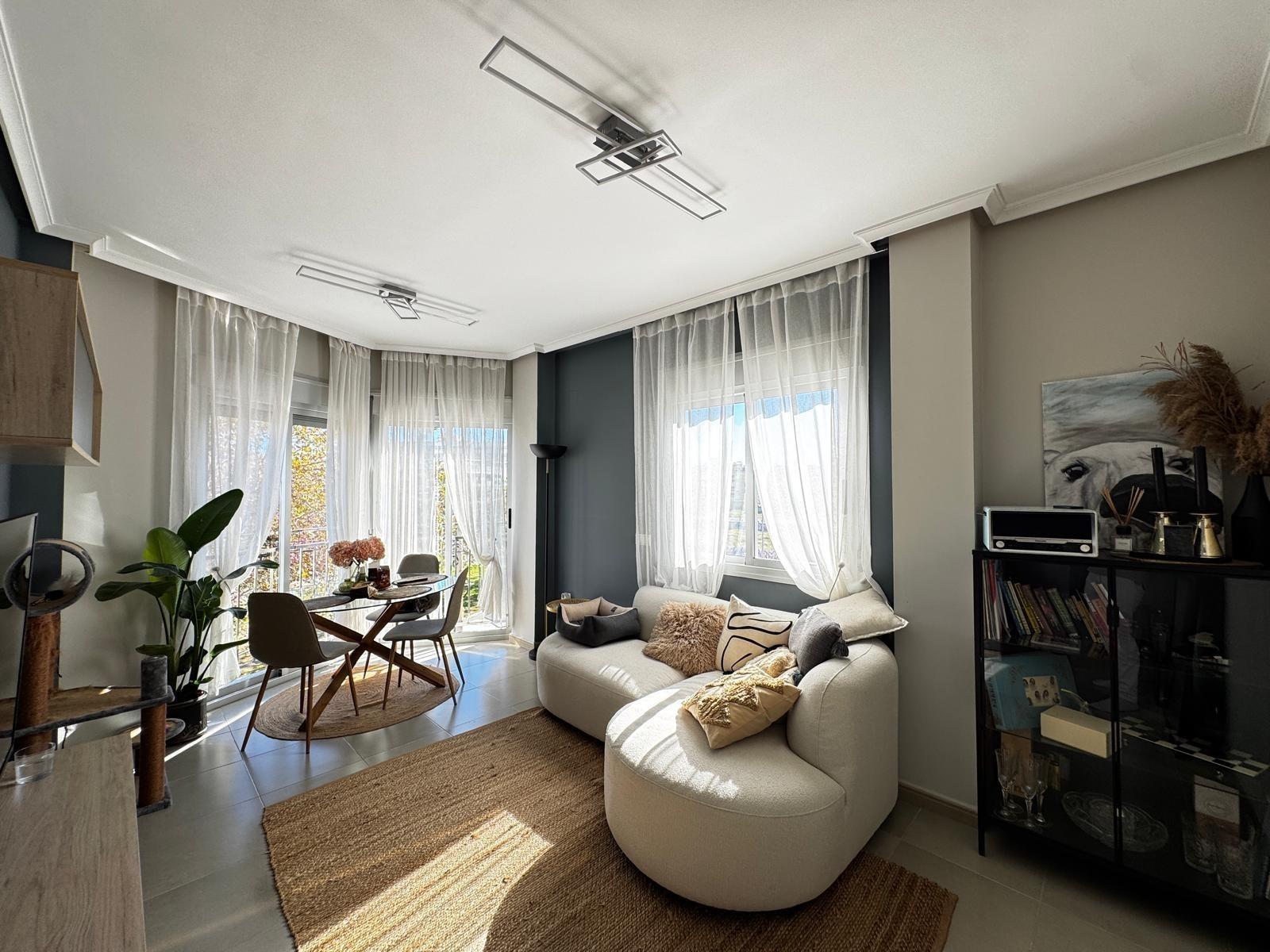 3 Bed, 2 Bath, ApartmentFor Sale, Torrevieja, Alicante