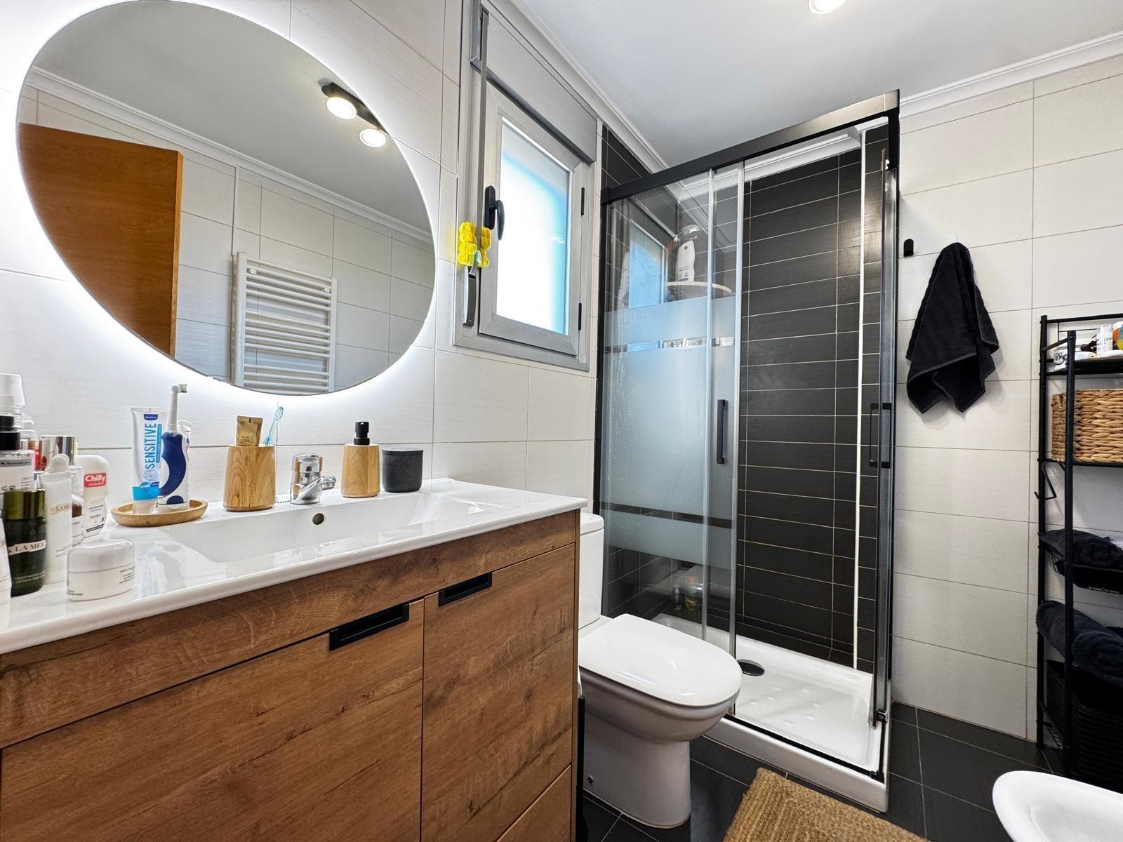 3 Bed, 2 Bath, ApartmentFor Sale, Torrevieja, Alicante