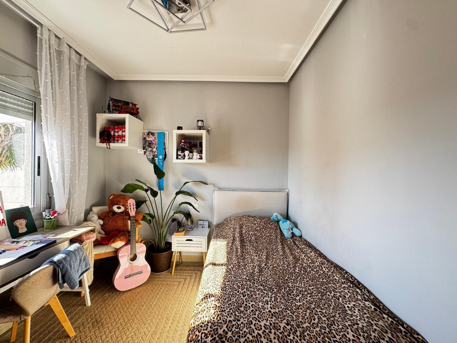 3 Bed, 2 Bath, ApartmentFor Sale, Torrevieja, Alicante