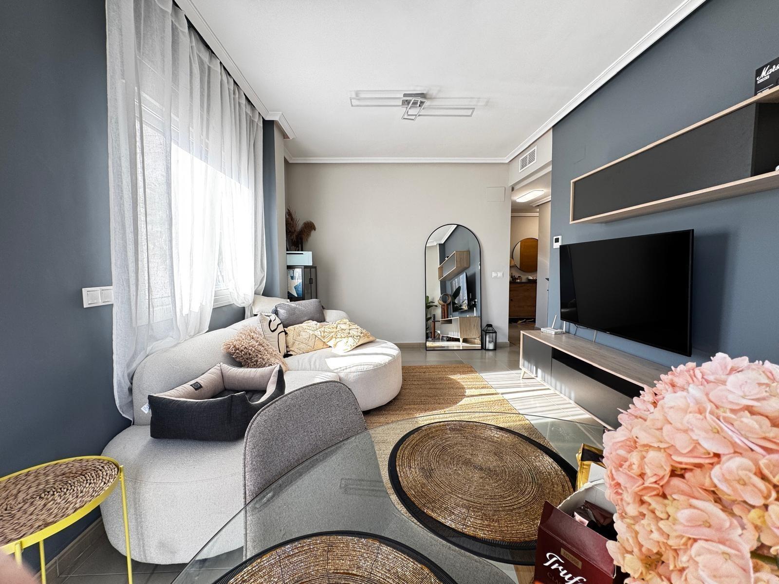 3 Bed, 2 Bath, ApartmentFor Sale, Torrevieja, Alicante