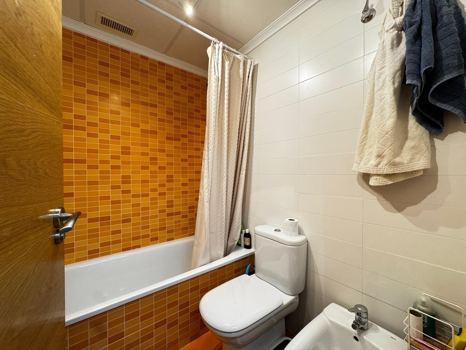 3 Bed, 2 Bath, ApartmentFor Sale, Torrevieja, Alicante