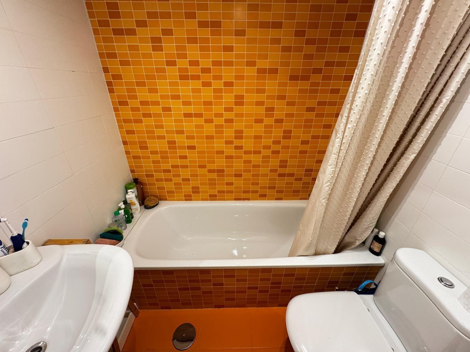 3 Bed, 2 Bath, ApartmentFor Sale, Torrevieja, Alicante