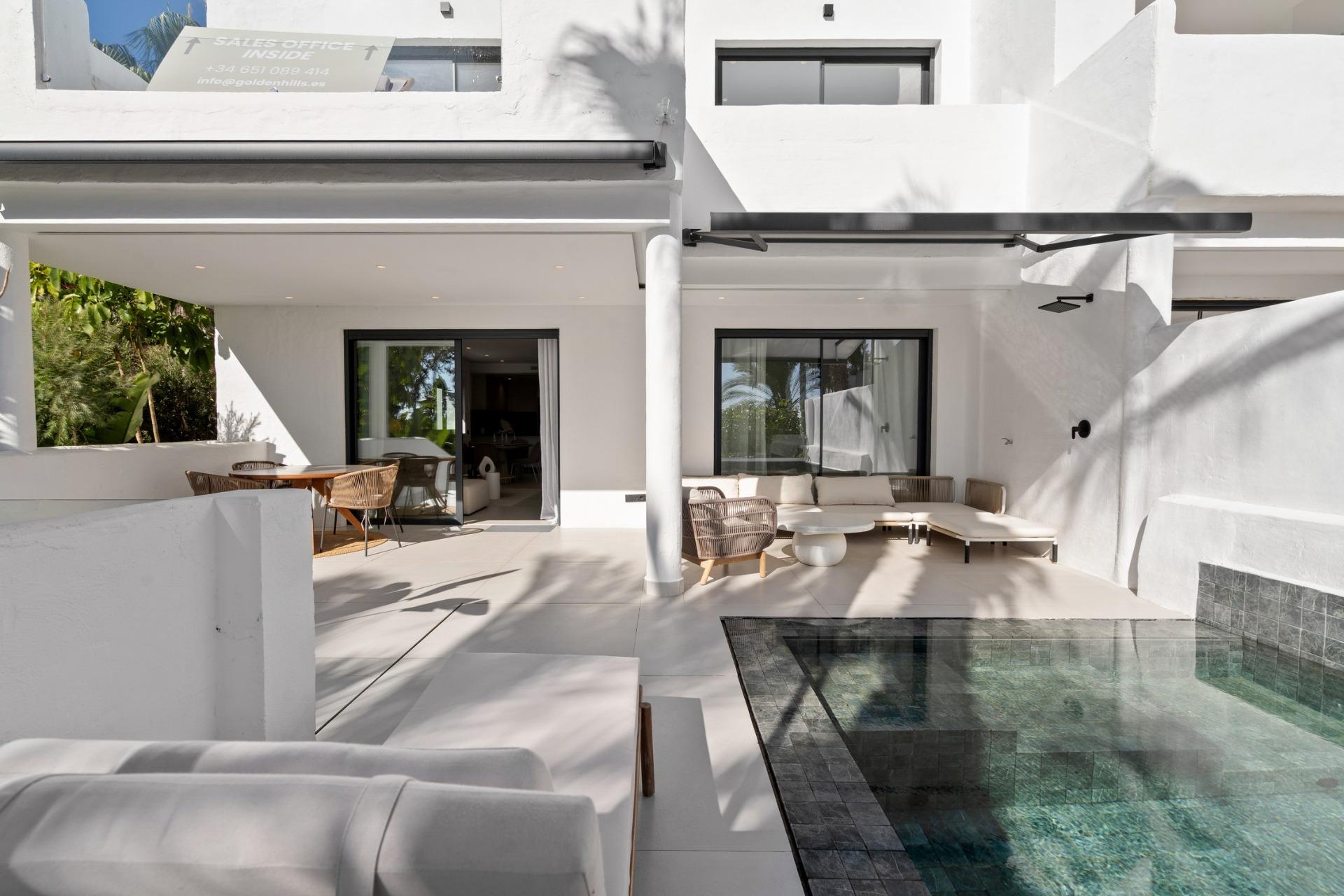 5 Bed, 4 Bath, ApartmentFor Sale, Estepona, Malaga