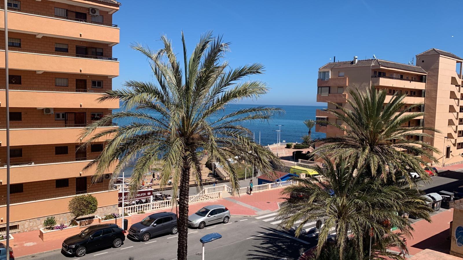 3 Bed, 1 Bath, ApartmentFor Sale, Torrevieja, Alicante