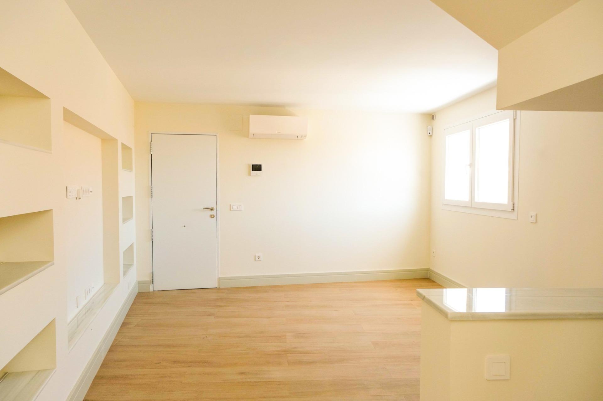 2 Bed, 1 Bath, HouseFor Sale, Malaga, Malaga